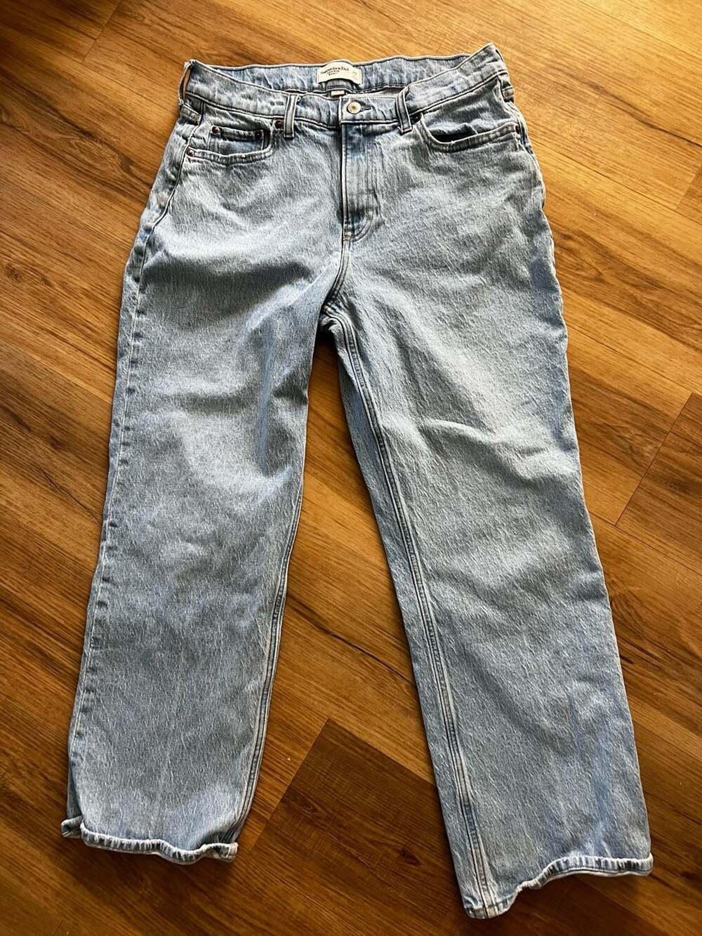 Abercrombie & Fitch Low Rise Baggy Jeans Size 29 Short
